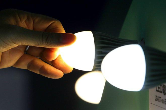 Top 10 Reasons to switch from incandescent bulbs to LED